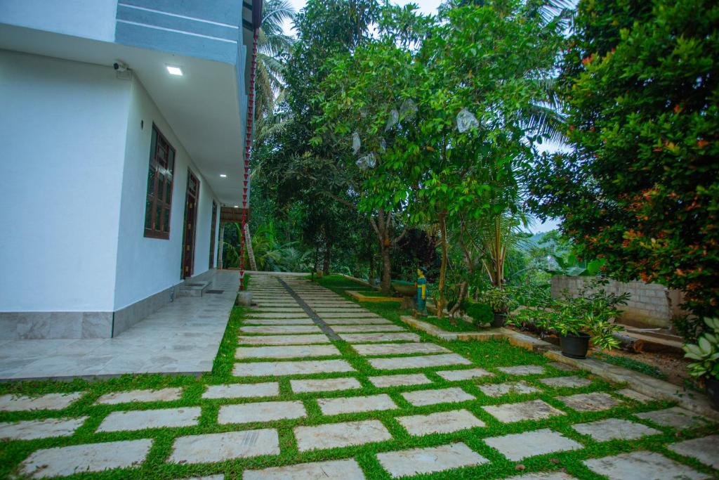 Ceylon Heights Villa exterior